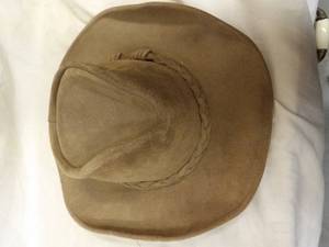lot 1584 image: Minnetonka-Leather Hat