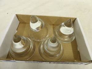 lot 1610 image: Glass Things-a-ma-bobs