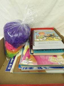 lot 1624 image: Kid Book, Clown Wig