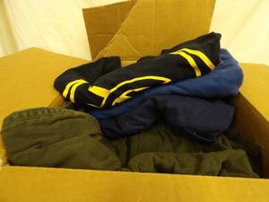 lot 1628 image: Mens T-shirts, Shorts, Sweats, KU Lounge Pant-Large