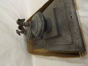 lot 1635 image: Metal Post Caps