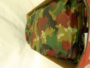lot 1638 image: Swiss Army Alpenflage Poncho & Ammo Belt