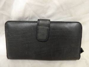 lot 1694 image: Wilson Leather Ladies Wallet