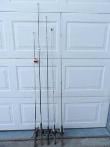 lot 1722 image: 5-Fishing Poles