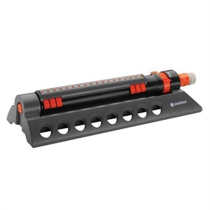 lot 6010 image: GCL34100 Aquazoom 3900 Oscillating Sprinkler with Nozzle Control