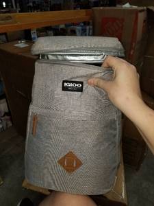 lot 6027 image: Igloo 00064580 Switch Backpack