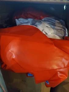 lot 6207 image: Intex Floaty unknown condition or Size