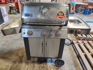 lot 55179 image: Weber Genesis II S-435 Stainless Steel Gas Grill