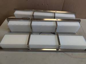 lot 55272 image: Set of 3 Allen & Roth light fixtures