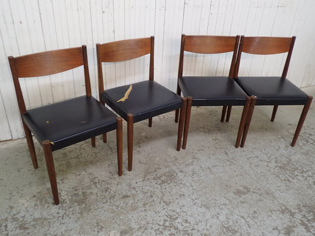 lot 6570 image: Lot of Four Wooden Chairs with Padded Vinyl
