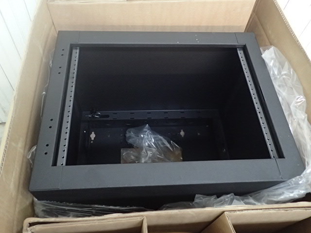 lot 6603 image: Steel Rack Mount Case and Metal Hardware