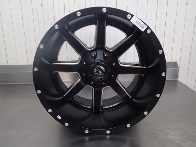 lot 6618 image: Fuel 21.5 inch Rim