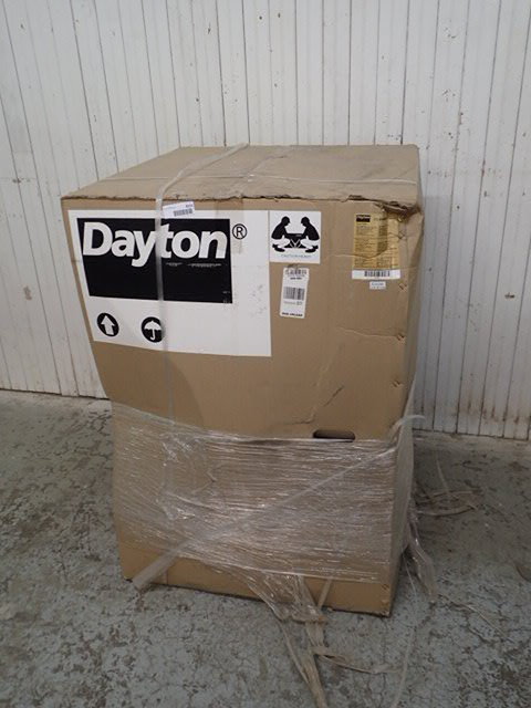 lot 8152 image: Dayton Pool Filter