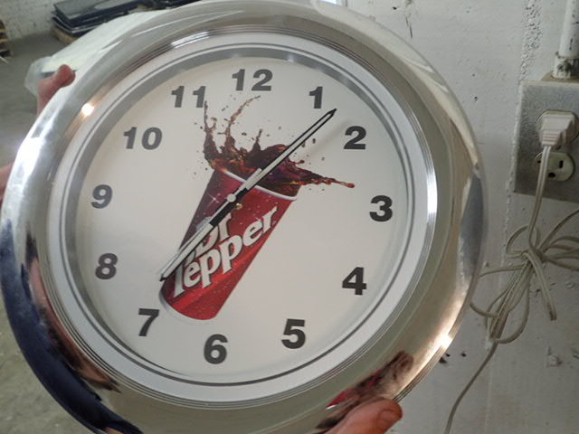 lot 8174 image: 16in Lighted Dr. Pepper Clock