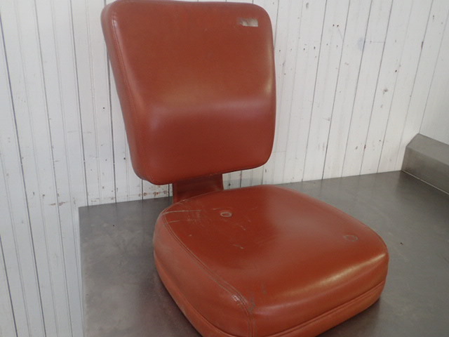 lot 8183 image: Lot of (7) Padded Seats Without Bases
