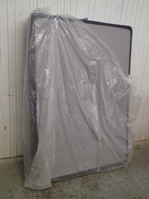 lot 8210 image: Sealy Full Size  Bed Spring