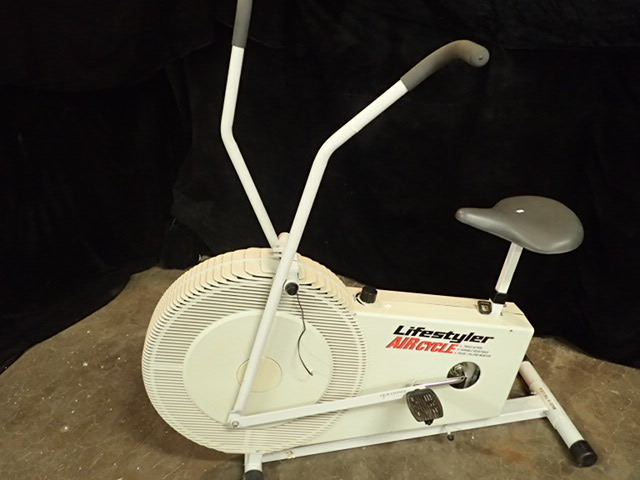 lot 8230 image: Lifestyler Air Cycle Exercise Bike