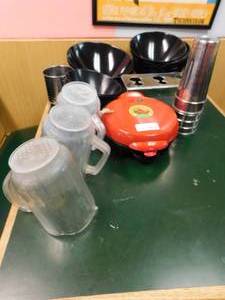 lot 7131 image: Misc. Plateware and Pitchers