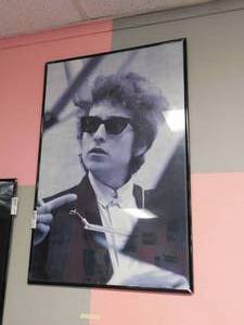 lot 7153 image: Wall Decor