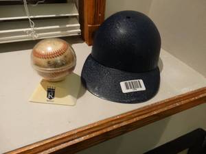 lot 1256 image: Baseball helmet & vintage Kansas City Royals autographed baseball in plastic case