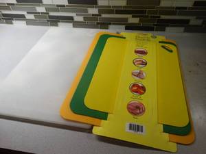 lot 1273 image: Assortment of cutting boards