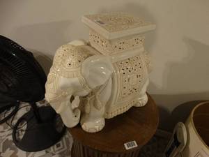 lot 1320 image: Ceramic Elephant plant stand