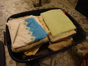 lot 1336 image: Assorted sheets & towels