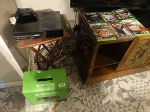 lot 1350 image: Xbox ONE console game system w various games & 1 wireless controller