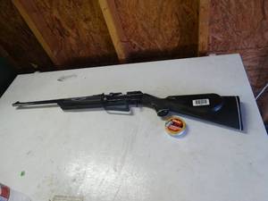 lot 1361 image: BB gun & BBs
