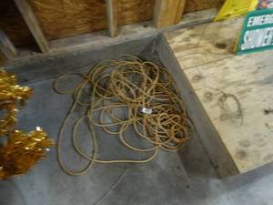 lot 1374 image: Extension cord