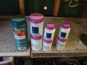 lot 1390 image: Lot of spa chemicals