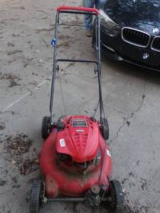 lot 1398 image: Troy bilt gas lawnmower