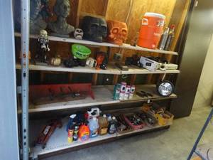 lot 1399 image: 2 sections of metal rack