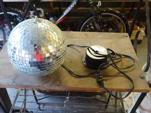 lot 1402 image: Small disco ball w motor