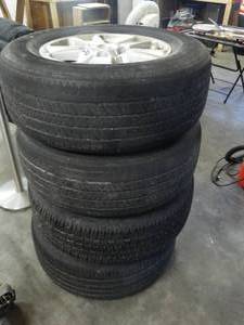 lot 1410 image: Set of 4 wheelstires off a 2014 Toyota Tundra