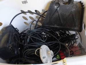 lot 1423 image: Lot of various cordstimer & misc.