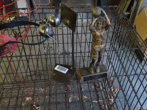 lot 1425 image: 2 basketball figurines