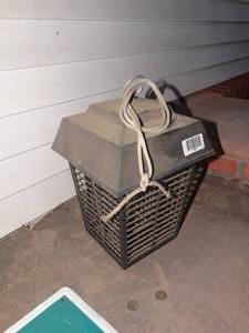 lot 1459 image: Bug zapper