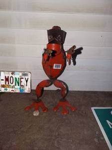 lot 1461 image: Metal frog statue