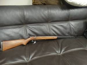 lot 1004 image: Remington Model 34 bolt action rifle- .22 short long long rifle- Very nice wood stock rifle