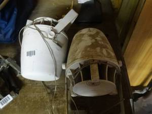 lot 1535 image: 2 outdoor speakers