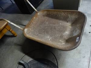 lot 1538 image: Wheel barrow