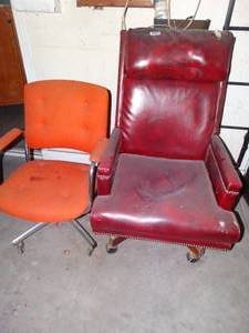 lot 1549 image: 2 office chairs