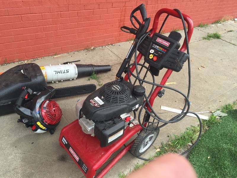 lot 8293 image: Craftsman 2800psi 2.3 GPM Gas Powered Pressure Washer 160CC