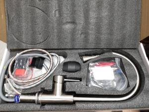lot 40225 image: Sink Faucet