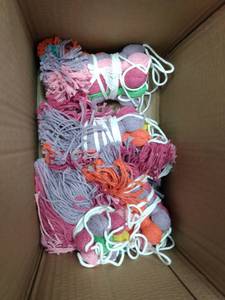 lot 40270 image: Party Tassels