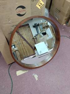 lot 42454 image: wooden circle mirror Kate and Laurel
