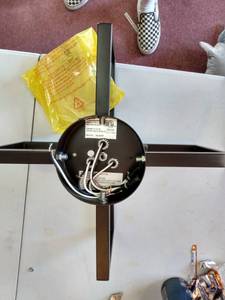 lot 42515 image: light fixture unknown make and model