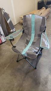 lot 2189 image: Folding Lawn Chair With Built In Carrying Case