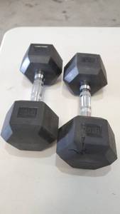 lot 2337 image: Sporzon Rubber Encased Hex Dumbbell, Pair, Black 20 Pound Per   40 Total Weight